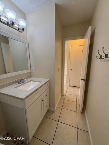 1102 Frankford Avenue B, Panama City, FL 32401