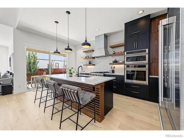 1627 Sundown Run Drive, Windsor, CO 80550