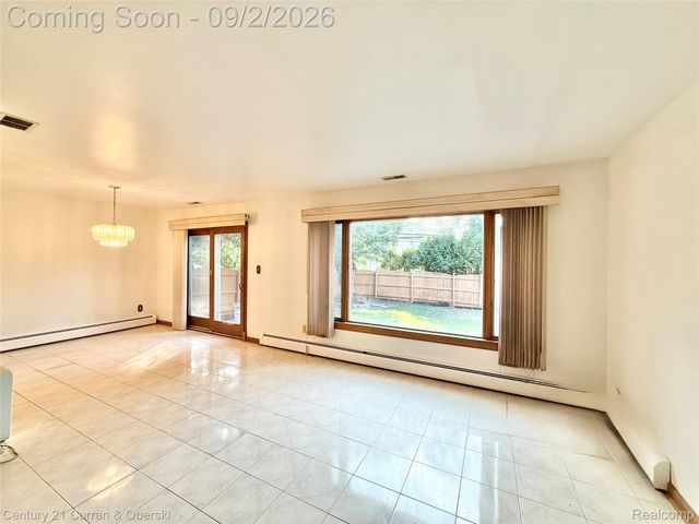 4580 Parkside Boulevard, Allen Park, MI 48101