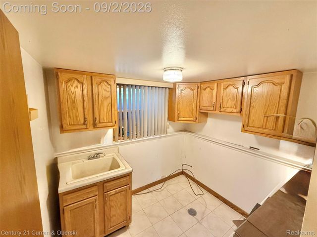 4580 Parkside Boulevard, Allen Park, MI 48101