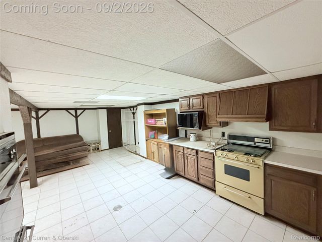 4580 Parkside Boulevard, Allen Park, MI 48101
