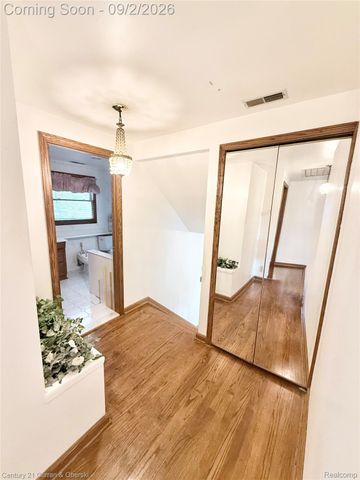 4580 Parkside Boulevard, Allen Park, MI 48101