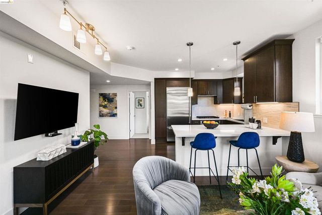 1000 Dewing Ave 409, Lafayette, CA 94549