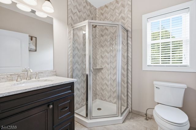 284 Shelburne Pl, Hillsborough Twp., NJ 08844