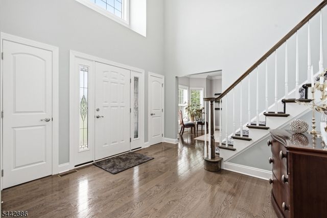 284 Shelburne Pl, Hillsborough Twp., NJ 08844