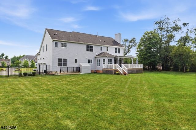 284 Shelburne Pl, Hillsborough Twp., NJ 08844