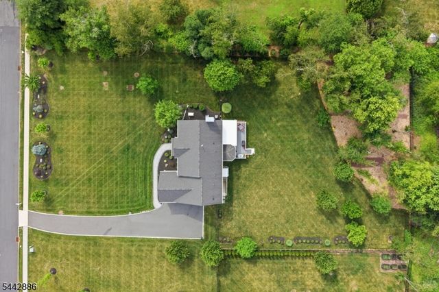 284 Shelburne Pl, Hillsborough Twp., NJ 08844