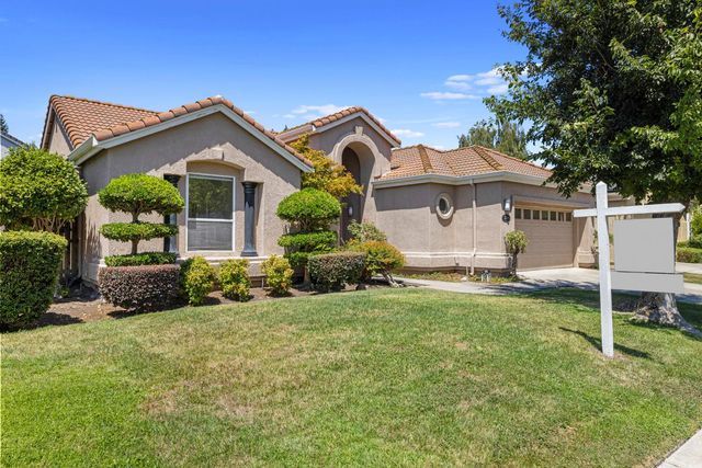 3349 Willowbrook Dr, Stockton, CA 95219