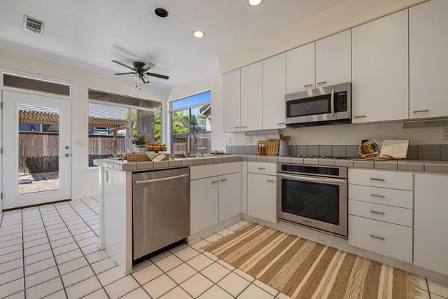 3349 Willowbrook Dr, Stockton, CA 95219