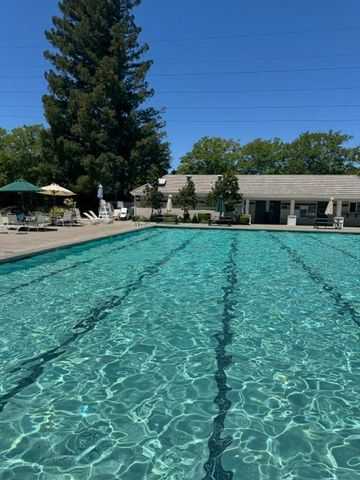 3349 Willowbrook Dr, Stockton, CA 95219