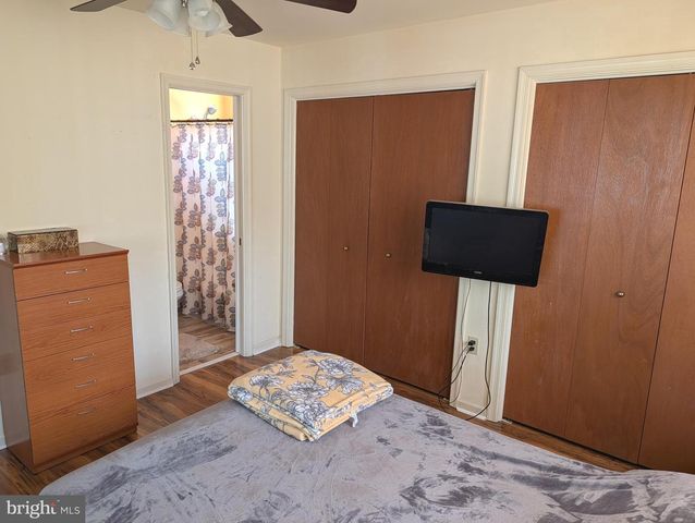 187 WYOMISSING DR, Pocono Lake, PA 18347