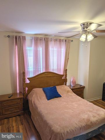 187 WYOMISSING DR, Pocono Lake, PA 18347