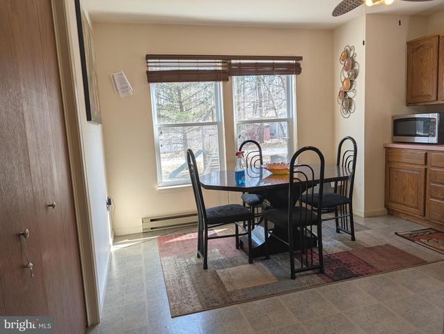 187 WYOMISSING DR, Pocono Lake, PA 18347