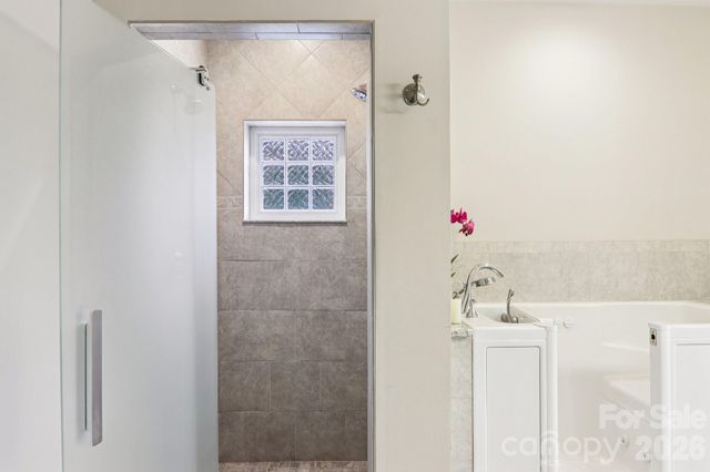 14 Chandra Lane, Clyde, NC 28721