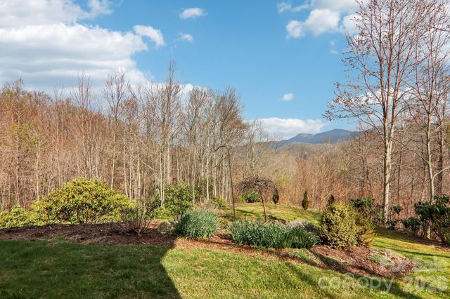 14 Chandra Lane, Clyde, NC 28721