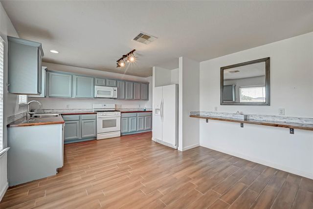 20227 Enchanted Rose Lane, Cypress, TX 77433