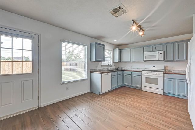 20227 Enchanted Rose Lane, Cypress, TX 77433