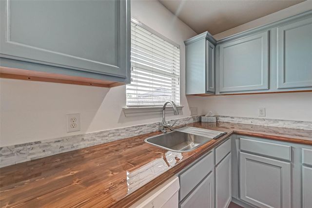 20227 Enchanted Rose Lane, Cypress, TX 77433