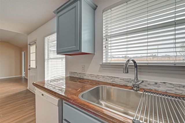 20227 Enchanted Rose Lane, Cypress, TX 77433