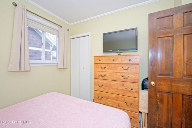 1146 Keyes Avenue, Schenectady, NY 12309