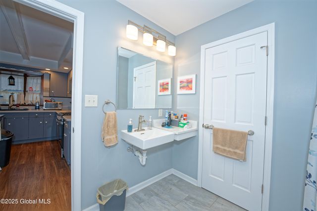 1146 Keyes Avenue, Schenectady, NY 12309