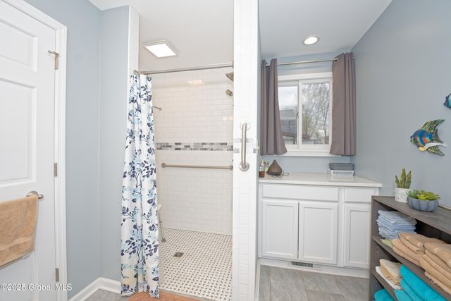 1146 Keyes Avenue, Schenectady, NY 12309