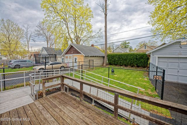 1146 Keyes Avenue, Schenectady, NY 12309