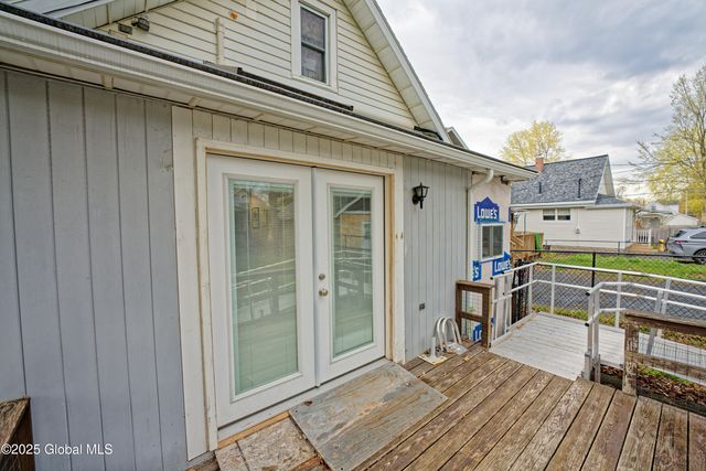 1146 Keyes Avenue, Schenectady, NY 12309