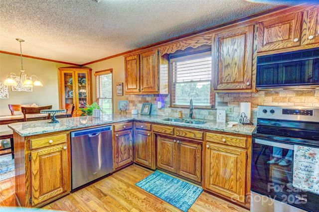 404 Baxter Road, Cherryville, NC 28021