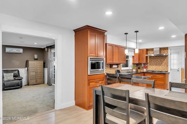 19 Ambler Lane, Aberdeen, NJ 07747