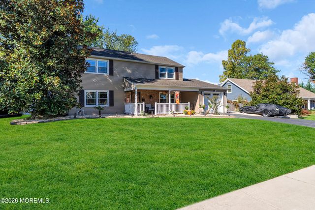 19 Ambler Lane, Aberdeen, NJ 07747