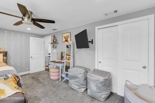19 Ambler Lane, Aberdeen, NJ 07747