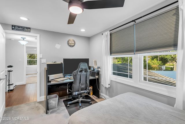 19 Ambler Lane, Aberdeen, NJ 07747