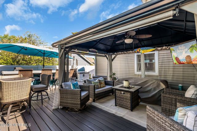 19 Ambler Lane, Aberdeen, NJ 07747