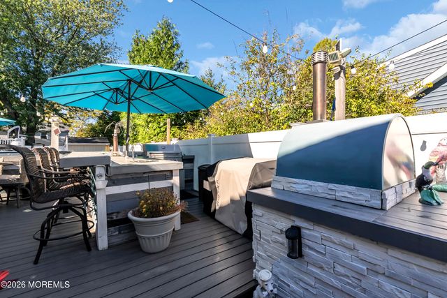 19 Ambler Lane, Aberdeen, NJ 07747
