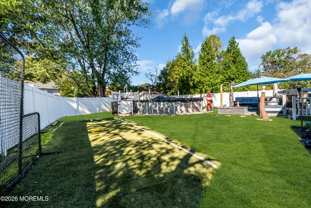 19 Ambler Lane, Aberdeen, NJ 07747