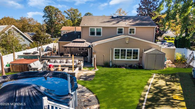 19 Ambler Lane, Aberdeen, NJ 07747