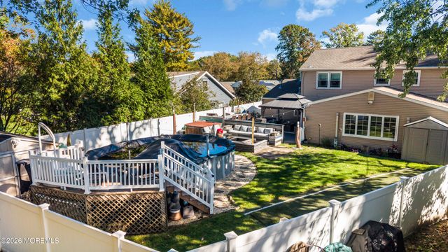 19 Ambler Lane, Aberdeen, NJ 07747