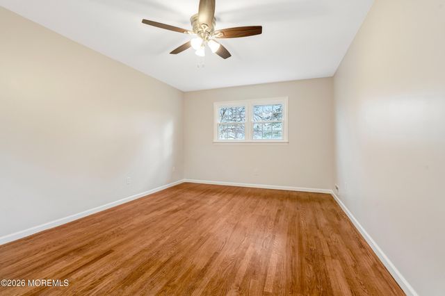 429 Lake Avenue, Oakhurst, NJ 07755