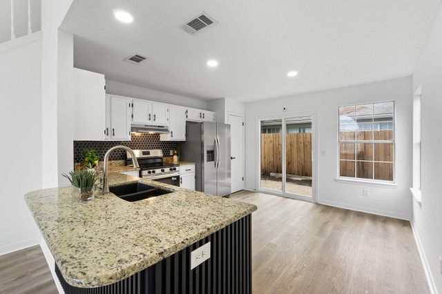1725 Colonial Court, Fort Walton Beach, FL 32547