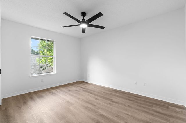 1725 Colonial Court, Fort Walton Beach, FL 32547