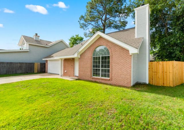 1725 Colonial Court, Fort Walton Beach, FL 32547