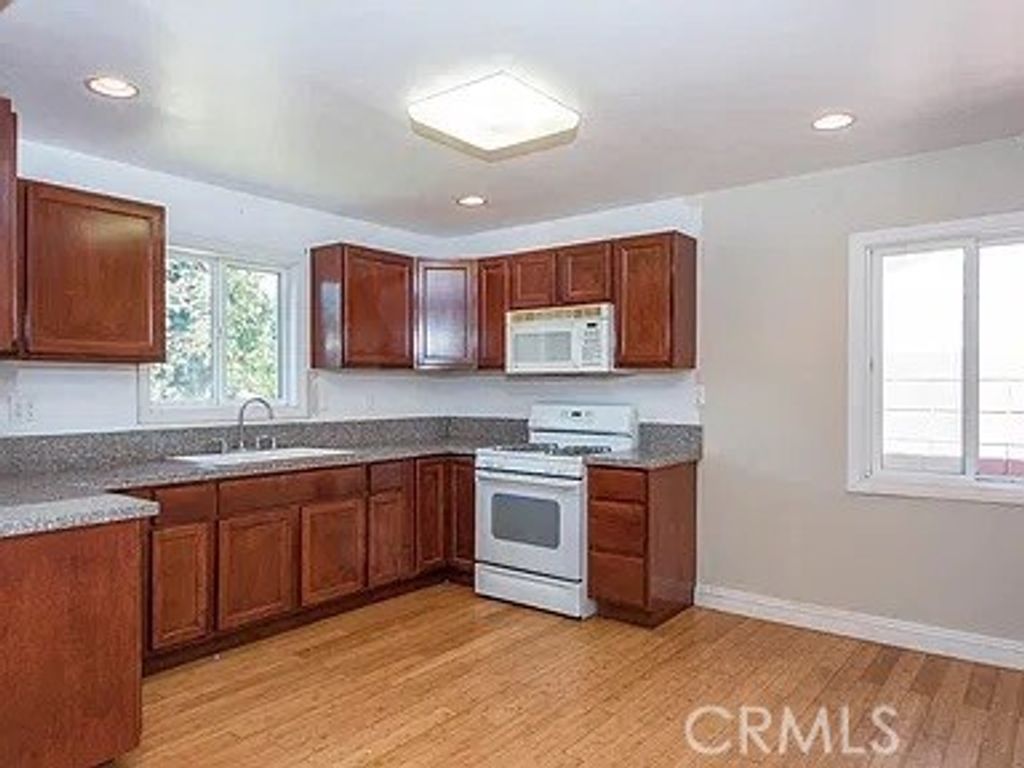 8536 Cayuga Avenue, Sun Valley, CA 91352 — photo 5