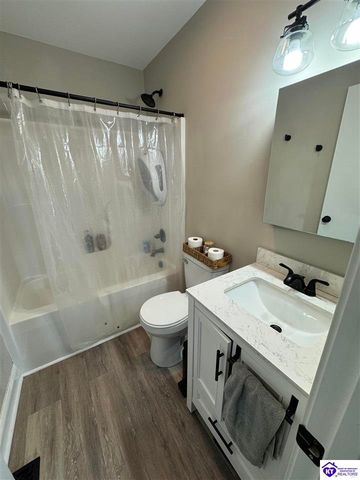 415 Village Drive, Elizabethtown, KY 42701