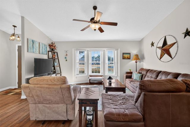 13523 BISCAYNE DRIVE, Grand Island, FL 32735