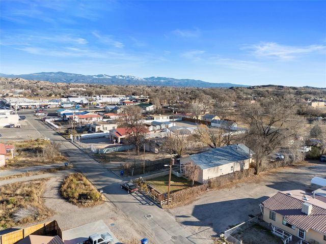 502 W Pueblo Street, Espanola, NM 87532