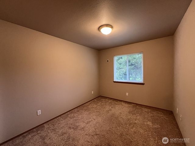 512 N 4th Avenue SW, Tumwater, WA 98512