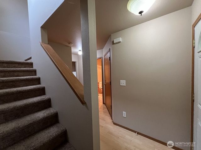 512 N 4th Avenue SW, Tumwater, WA 98512