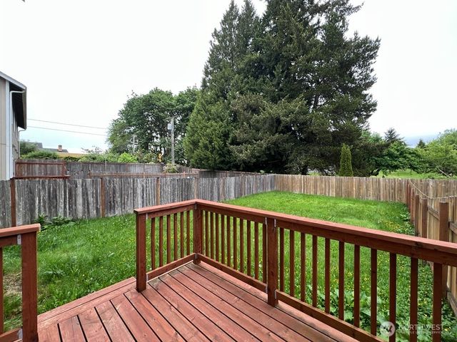 512 N 4th Avenue SW, Tumwater, WA 98512