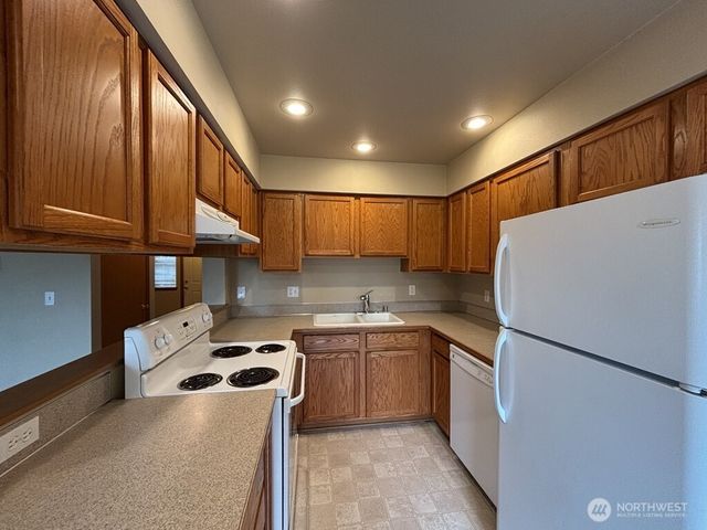512 N 4th Avenue SW, Tumwater, WA 98512